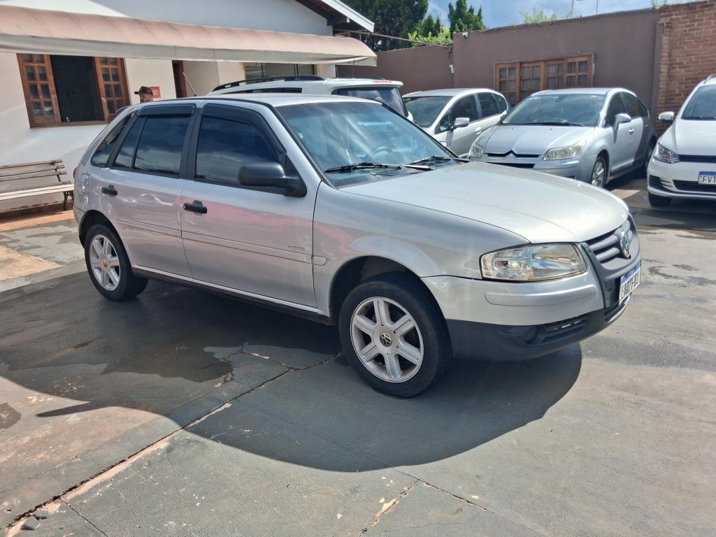 VOLKSWAGEN Gol