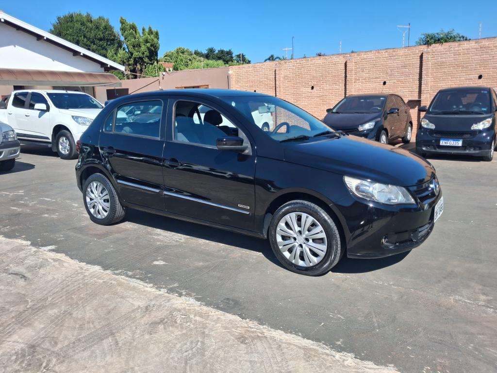 VOLKSWAGEN Gol