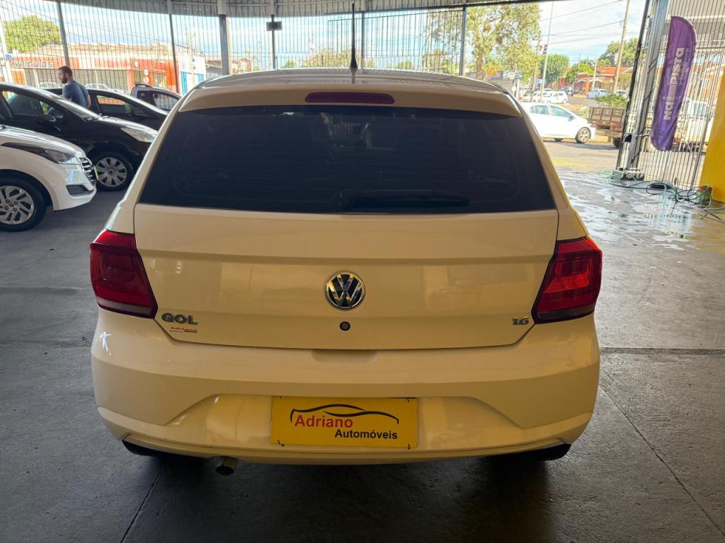 VOLKSWAGEN Gol - Foto