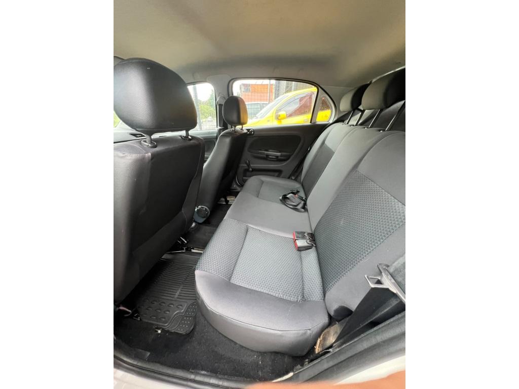 VOLKSWAGEN Gol - Foto
