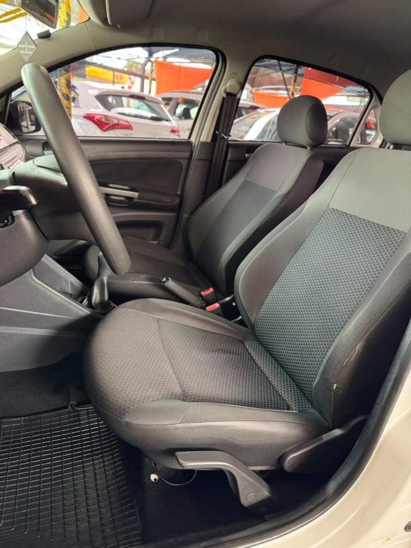 VOLKSWAGEN Gol - Foto