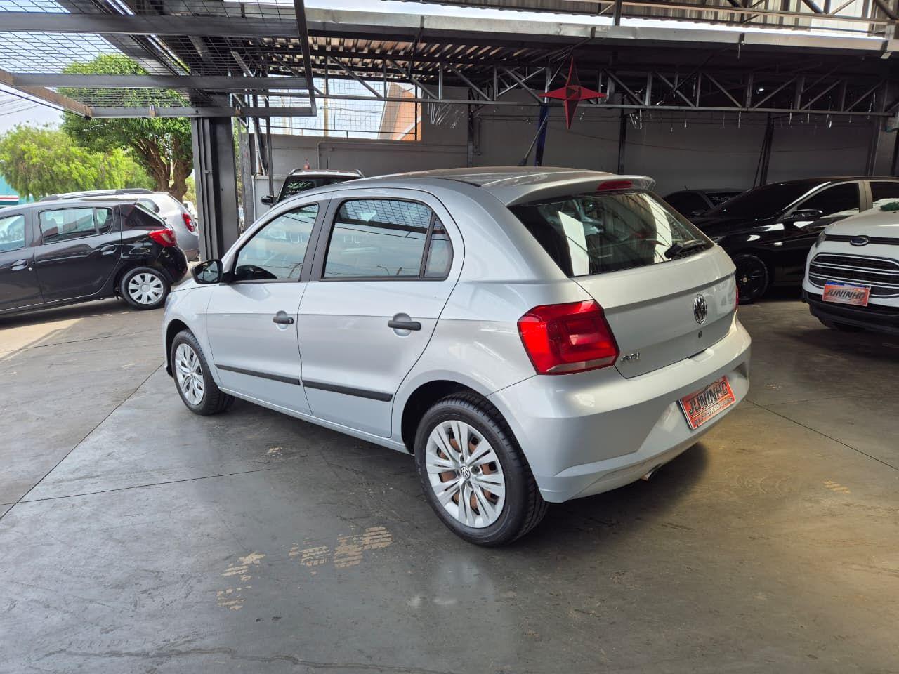 VOLKSWAGEN Gol - Foto