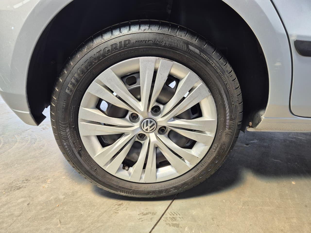 VOLKSWAGEN Gol - Foto