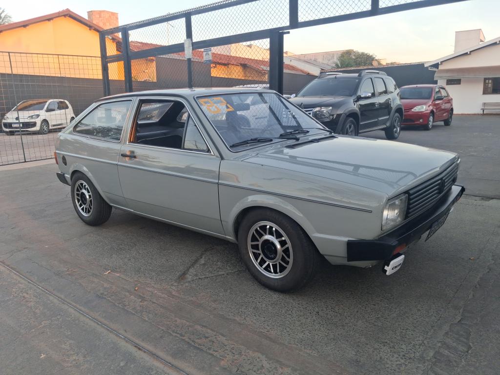 VOLKSWAGEN Gol