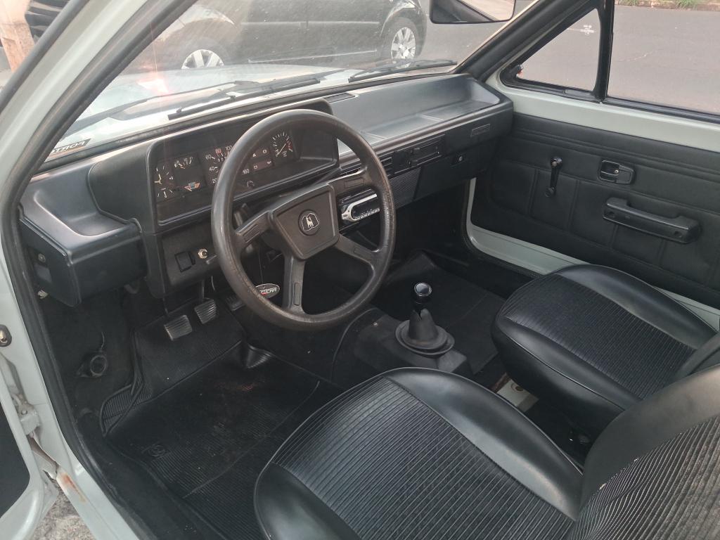 VOLKSWAGEN Gol - Foto