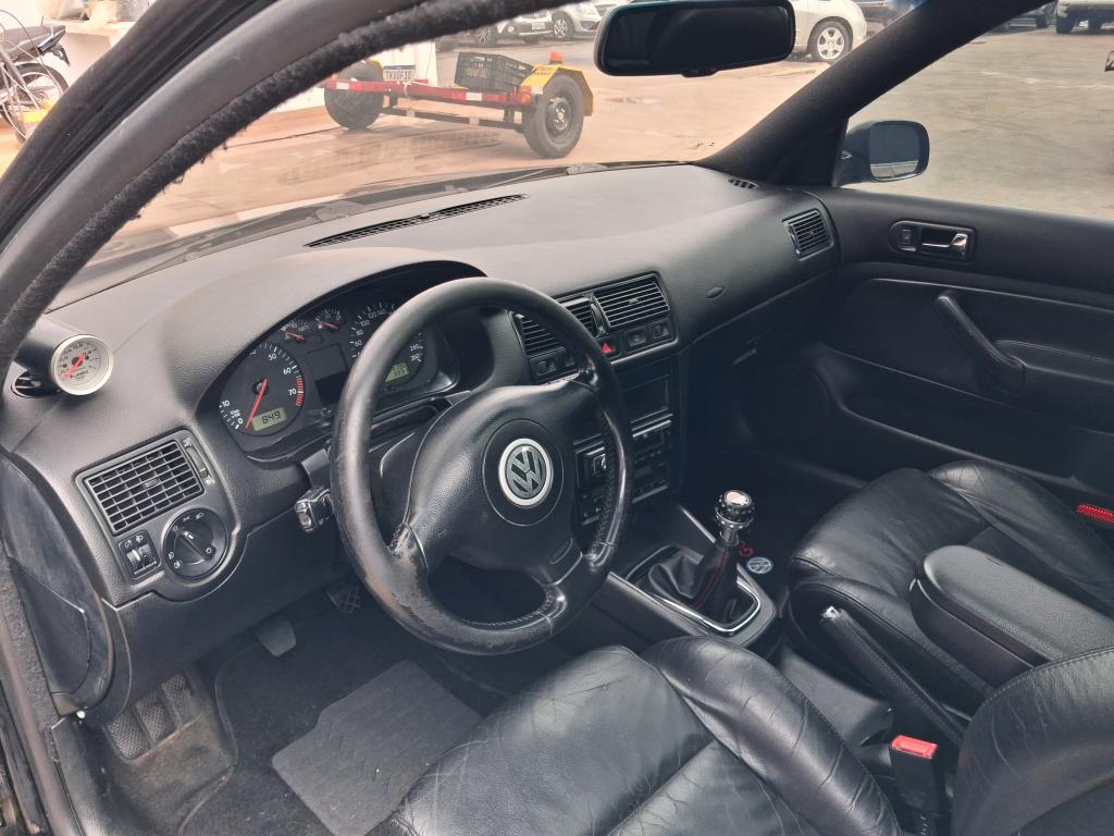 VOLKSWAGEN Golf - Foto