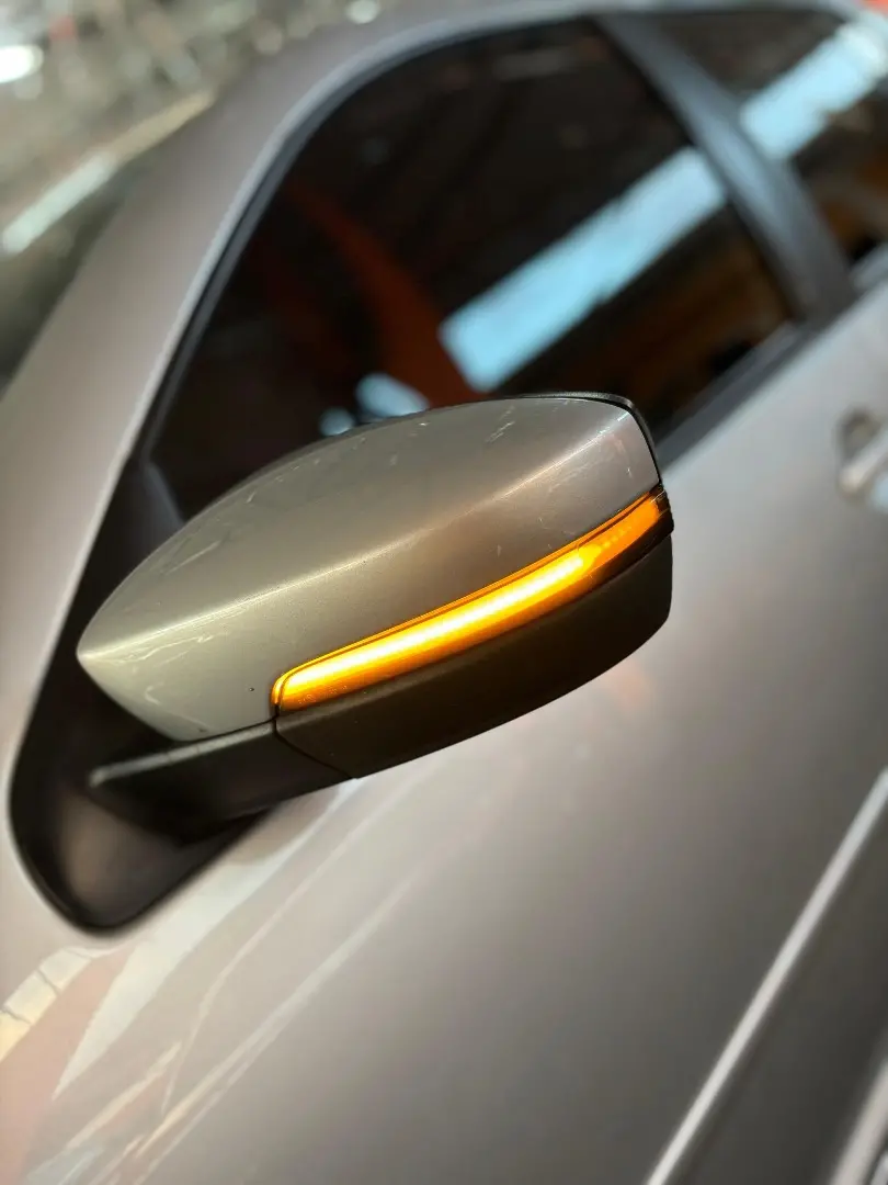 VOLKSWAGEN Golf - Foto