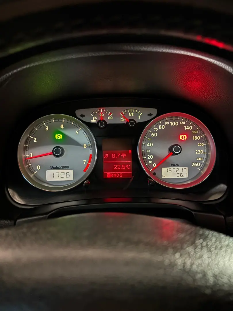 VOLKSWAGEN Golf - Foto