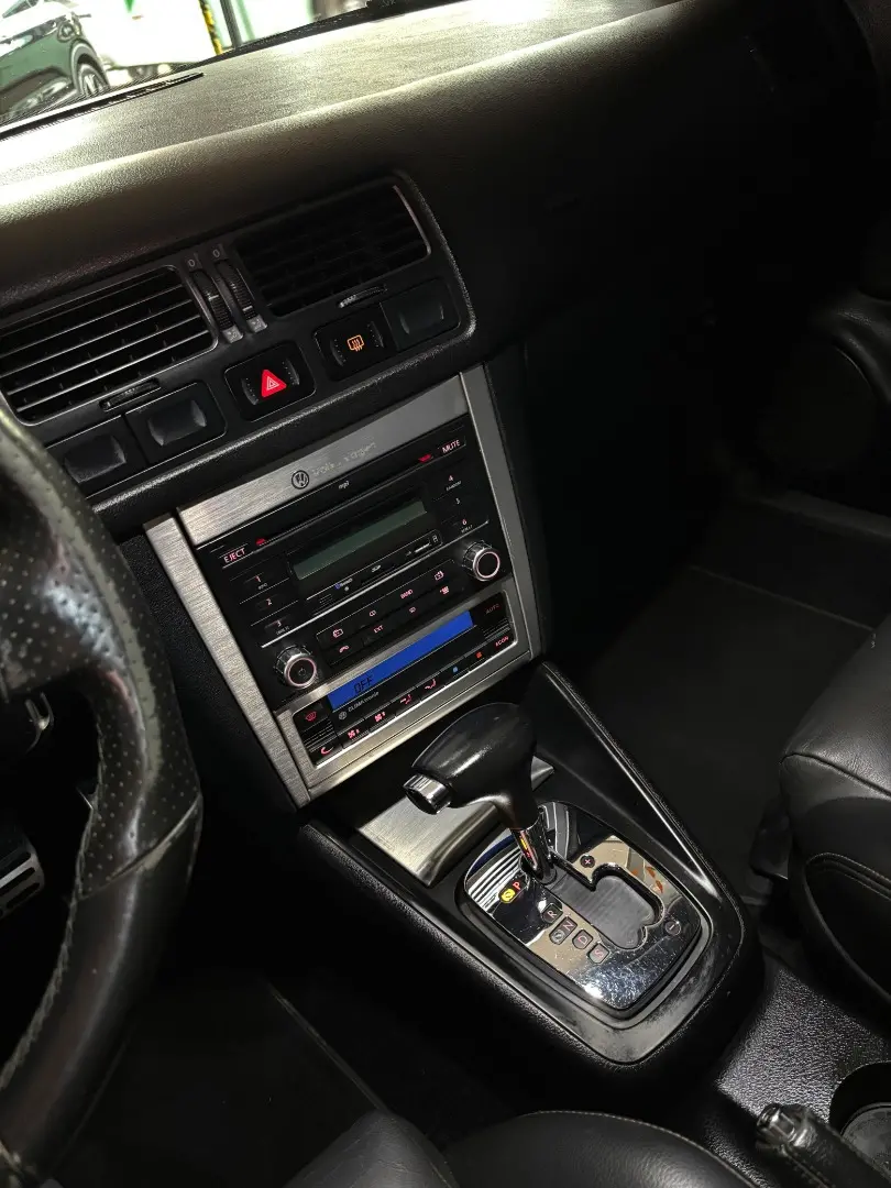 VOLKSWAGEN Golf - Foto