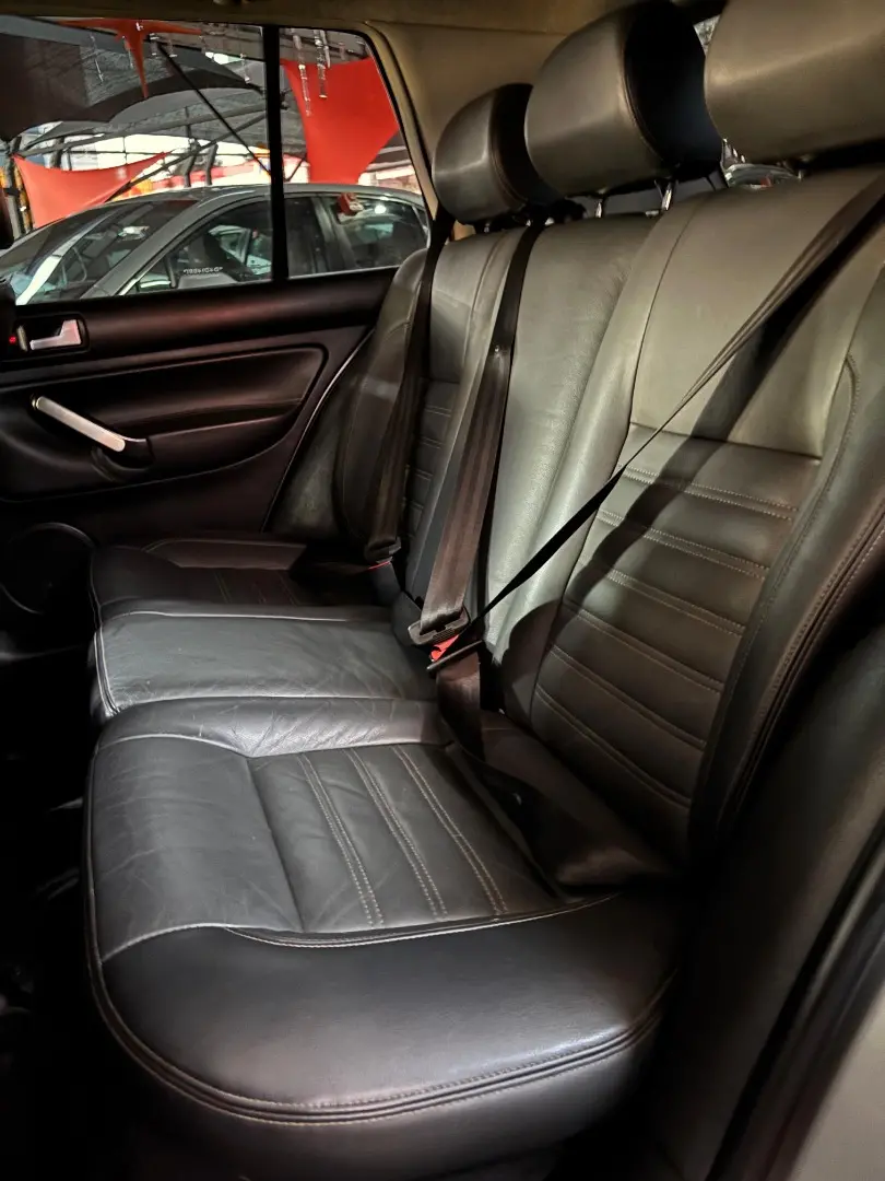 VOLKSWAGEN Golf - Foto