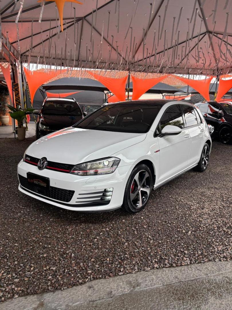 VOLKSWAGEN Golf - Foto