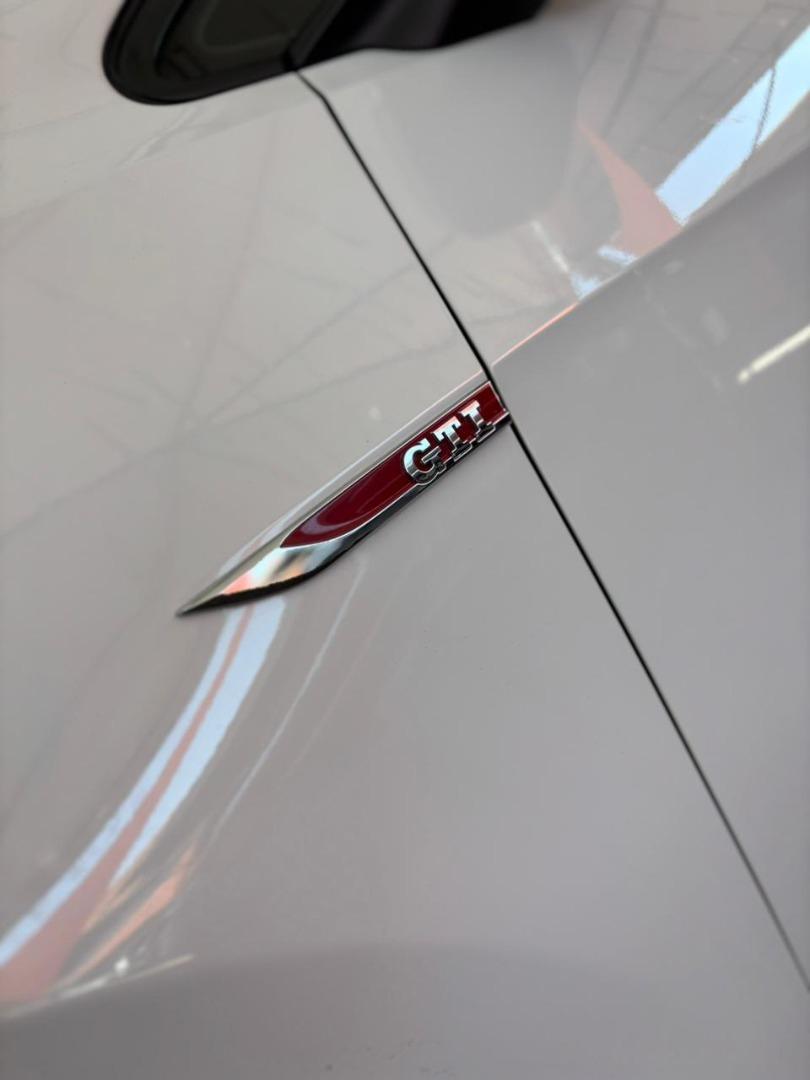 VOLKSWAGEN Golf - Foto