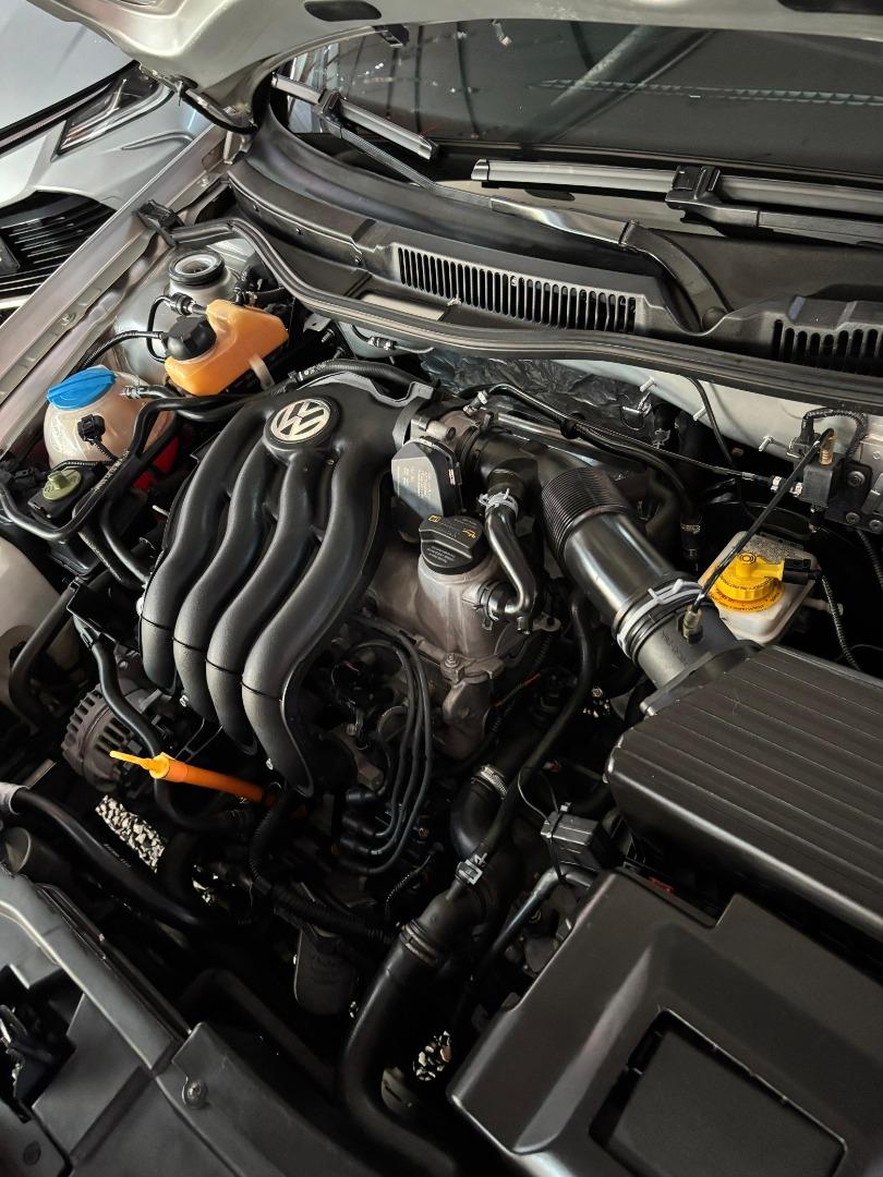 VOLKSWAGEN Golf - Foto