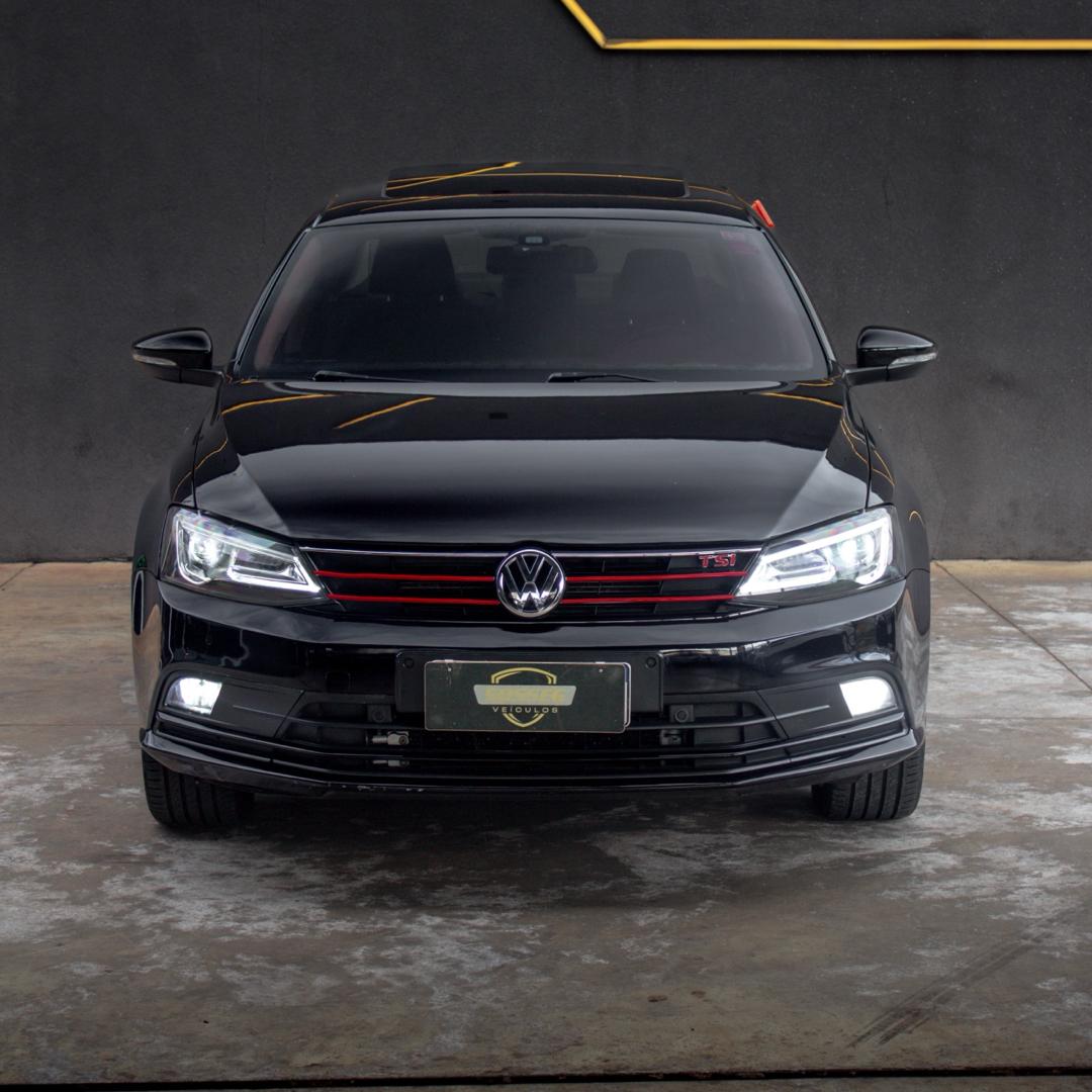 VOLKSWAGEN Jetta - Foto