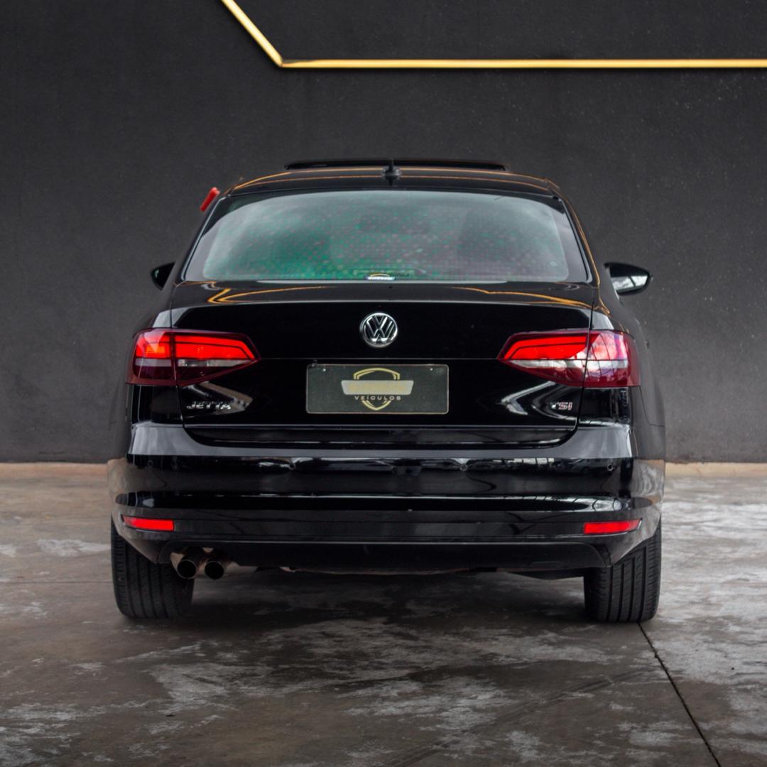 VOLKSWAGEN Jetta - Foto