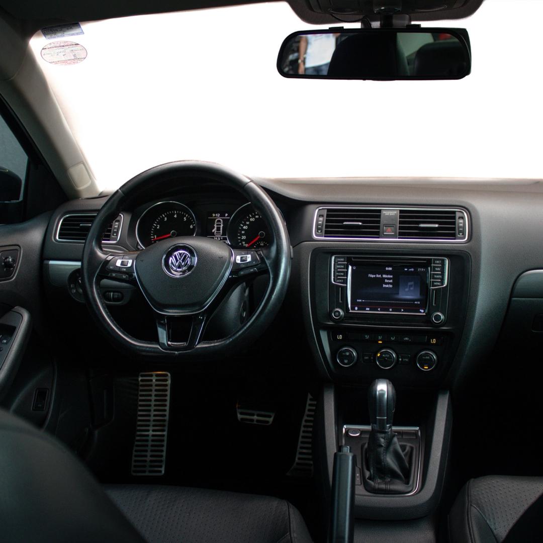 VOLKSWAGEN Jetta - Foto