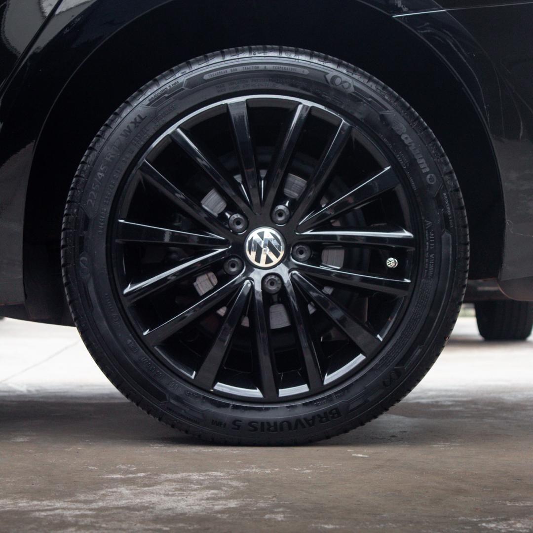 VOLKSWAGEN Jetta - Foto
