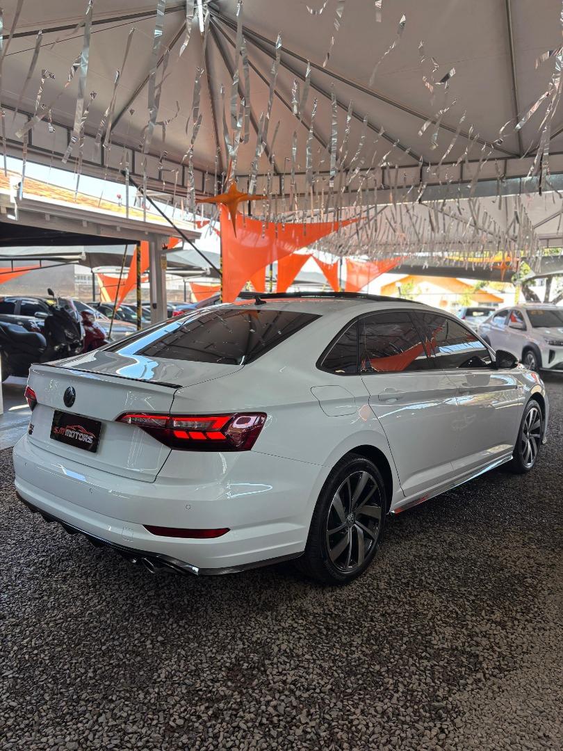 VOLKSWAGEN Jetta - Foto