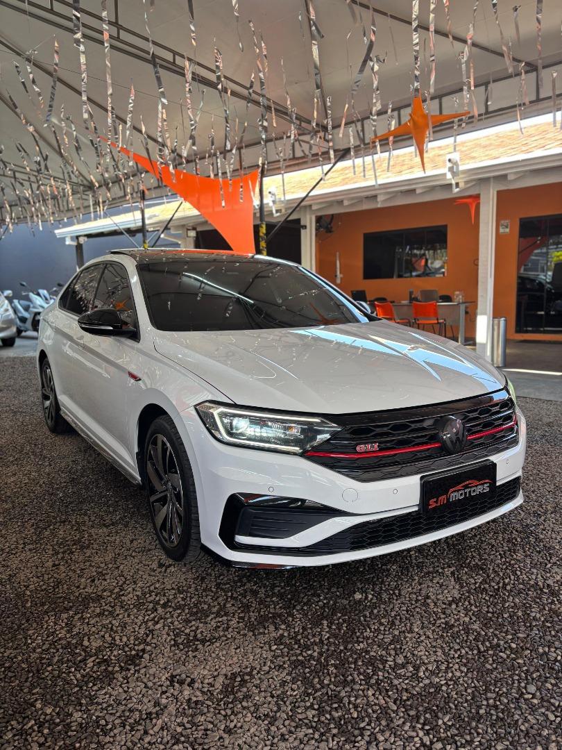 VOLKSWAGEN Jetta - Foto