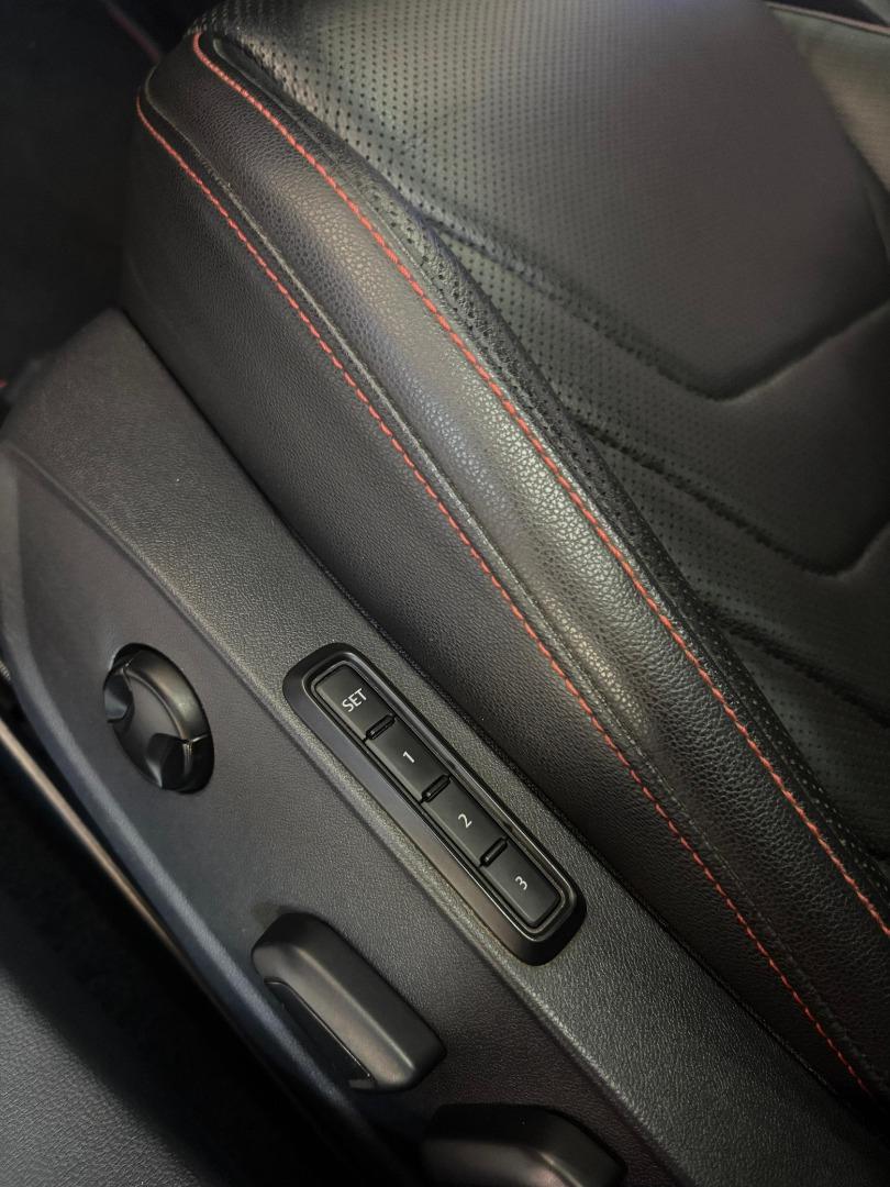 VOLKSWAGEN Jetta - Foto