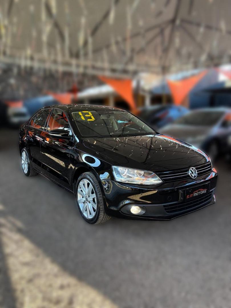 VOLKSWAGEN Jetta - Foto