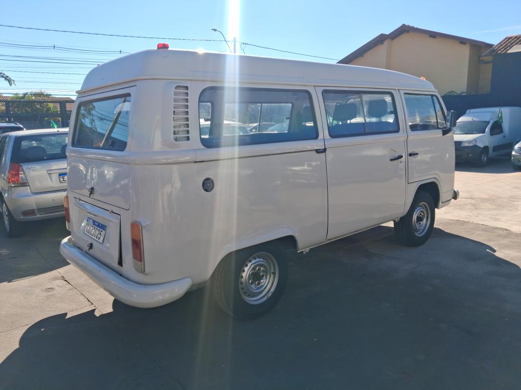 VOLKSWAGEN Kombi - Foto