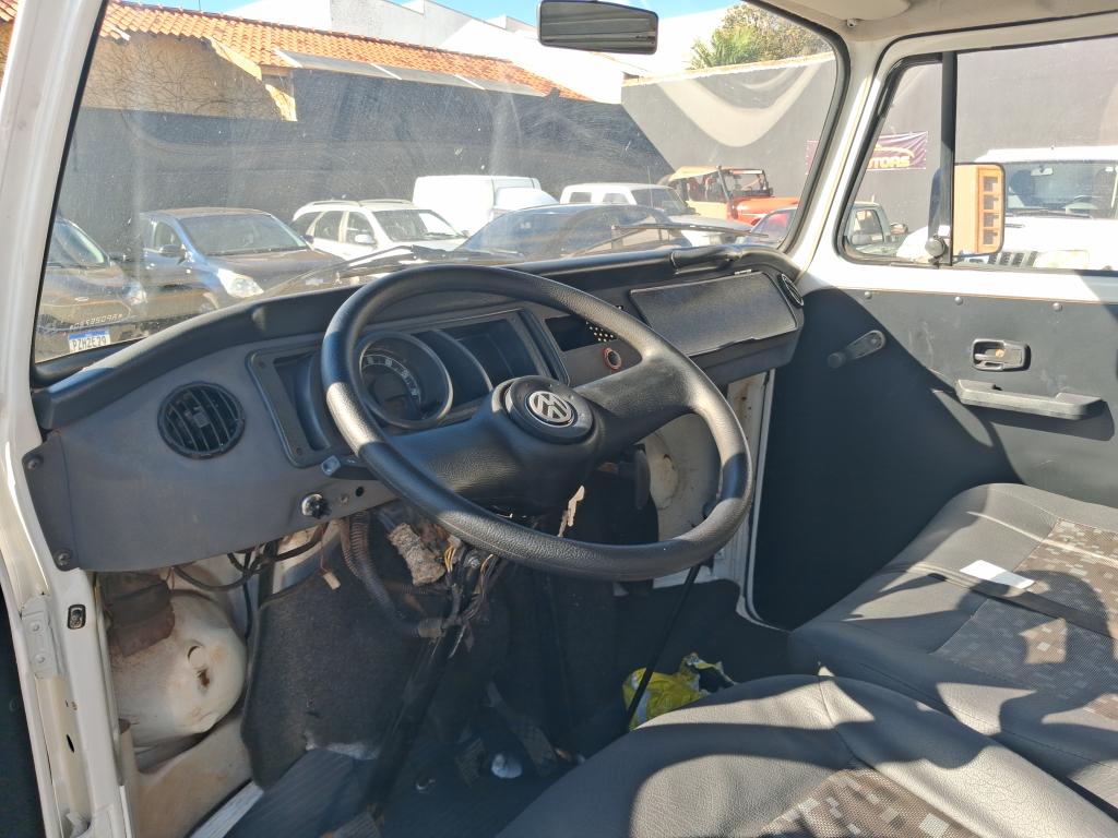 VOLKSWAGEN Kombi - Foto