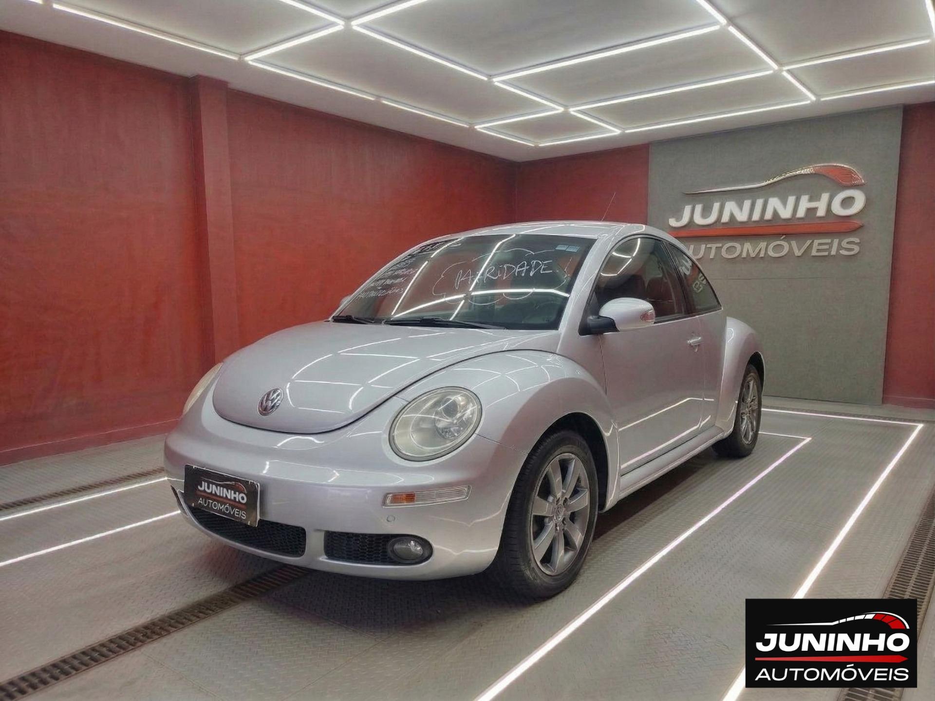 VOLKSWAGEN New Beetle