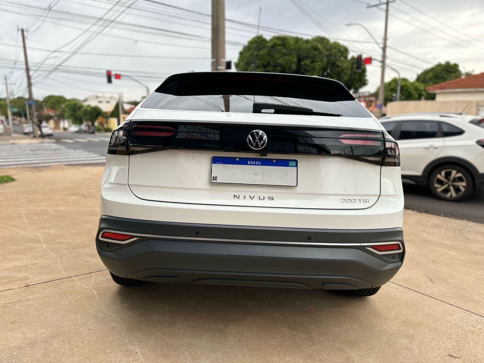 VOLKSWAGEN Nivus - Foto