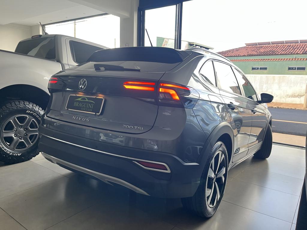 VOLKSWAGEN Nivus - Foto