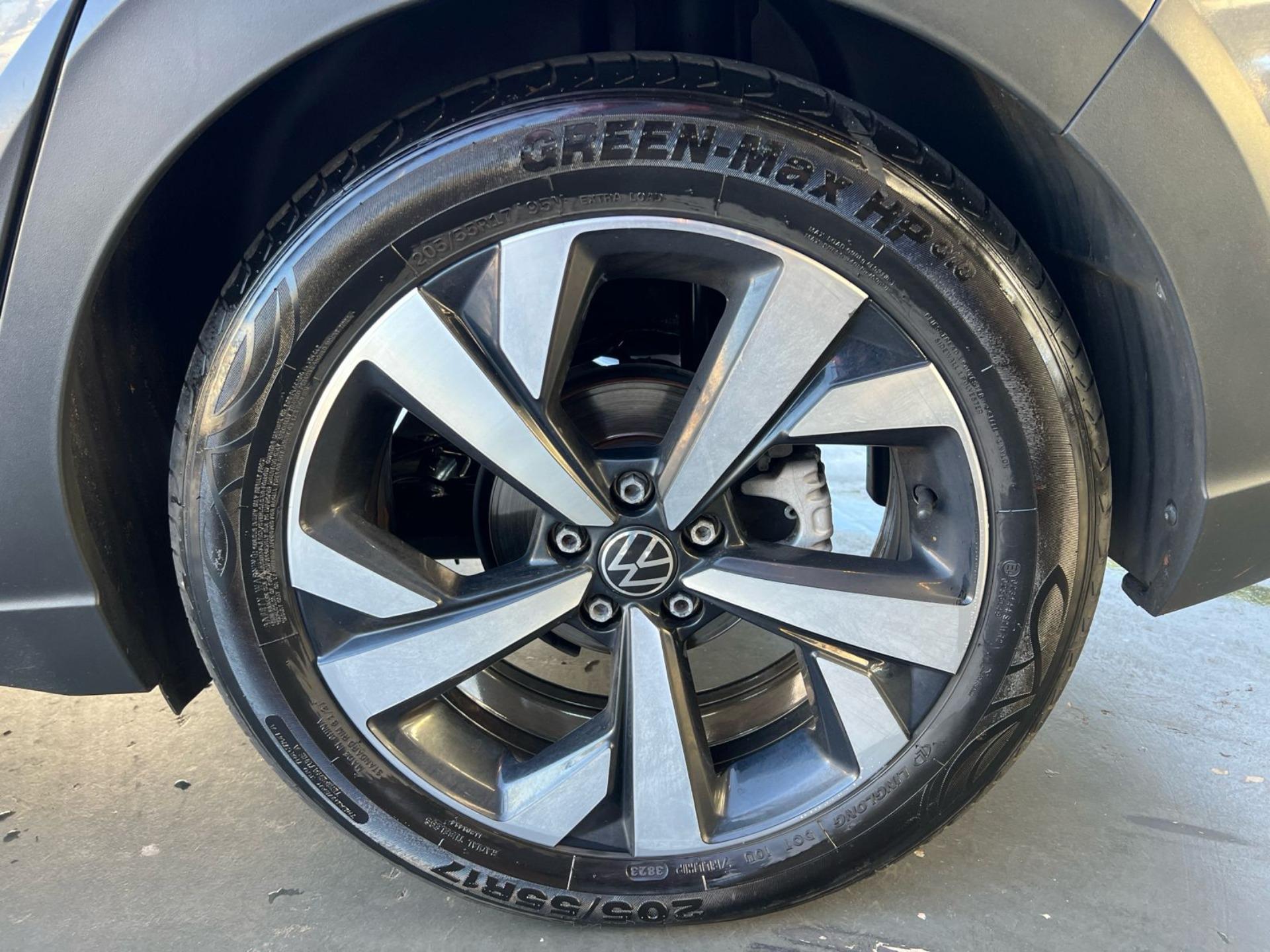VOLKSWAGEN Nivus - Foto