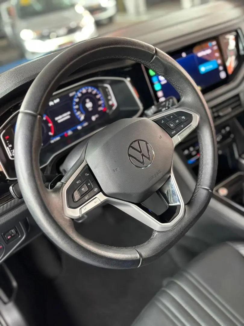 VOLKSWAGEN Nivus - Foto