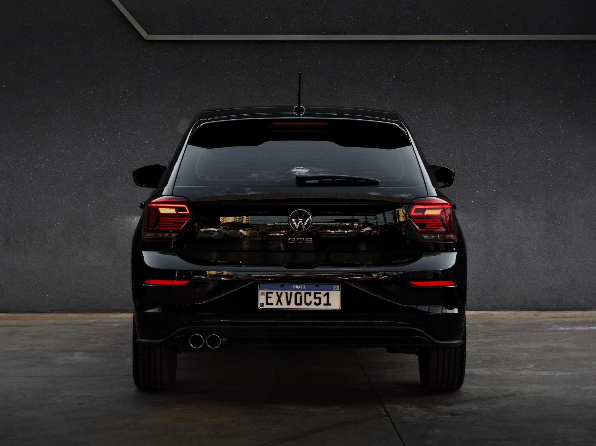 VOLKSWAGEN Polo Hatch - Foto