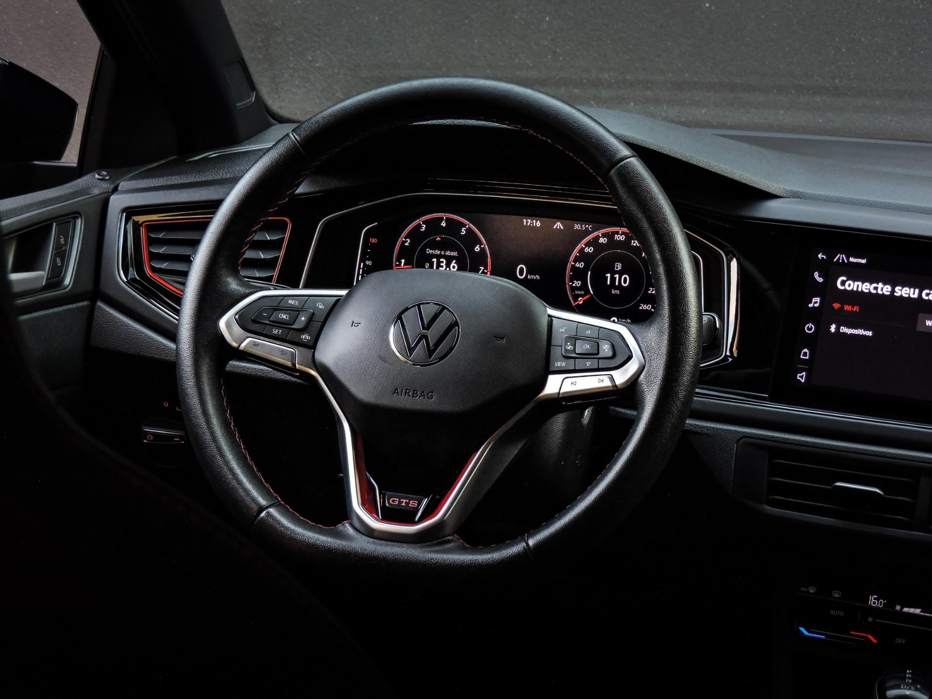 VOLKSWAGEN Polo Hatch - Foto