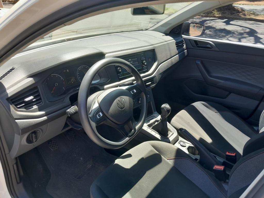 VOLKSWAGEN Polo Hatch - Foto