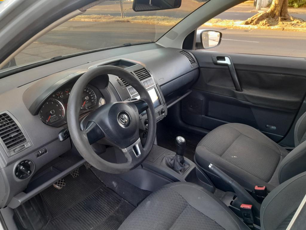 VOLKSWAGEN Polo Hatch - Foto