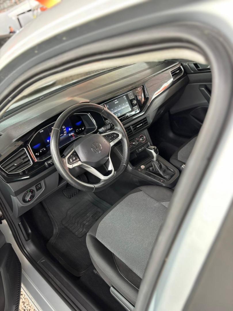 VOLKSWAGEN Polo Hatch - Foto