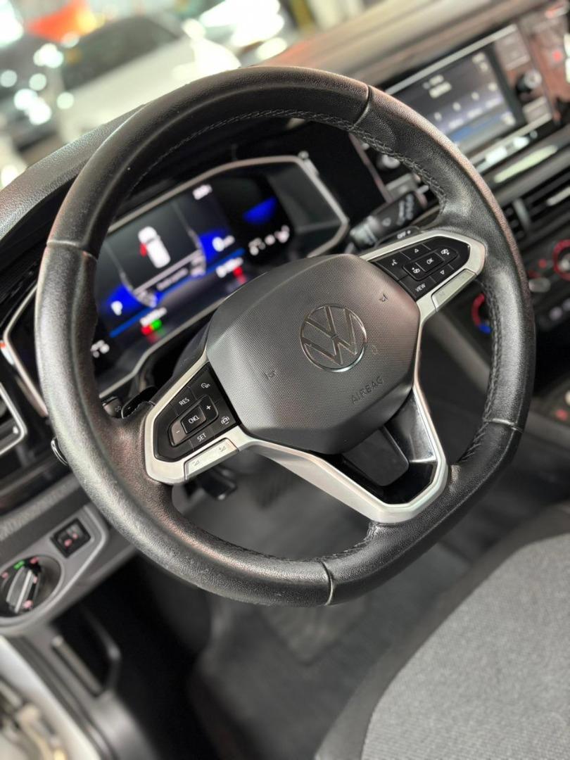 VOLKSWAGEN Polo Hatch - Foto
