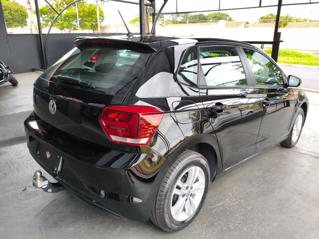 VOLKSWAGEN Polo Hatch - Foto