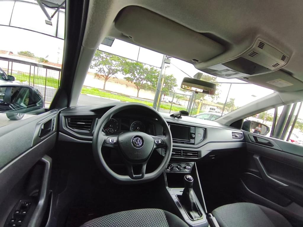 VOLKSWAGEN Polo Hatch - Foto