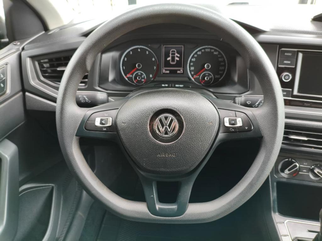 VOLKSWAGEN Polo Hatch - Foto