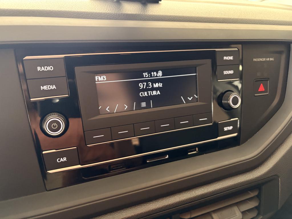 VOLKSWAGEN Polo Hatch - Foto