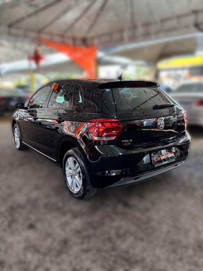 VOLKSWAGEN Polo Hatch - Foto
