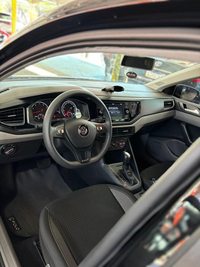 VOLKSWAGEN Polo Hatch - Foto