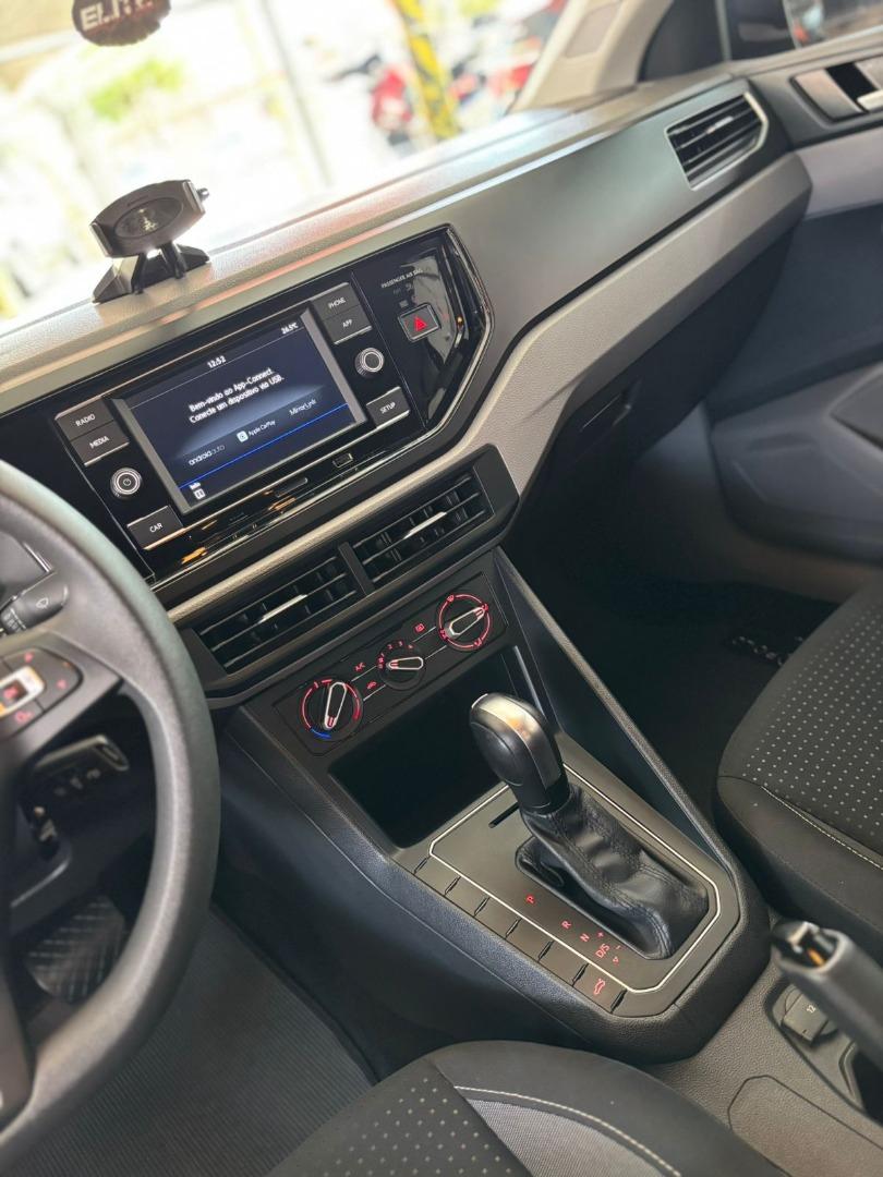 VOLKSWAGEN Polo Hatch - Foto