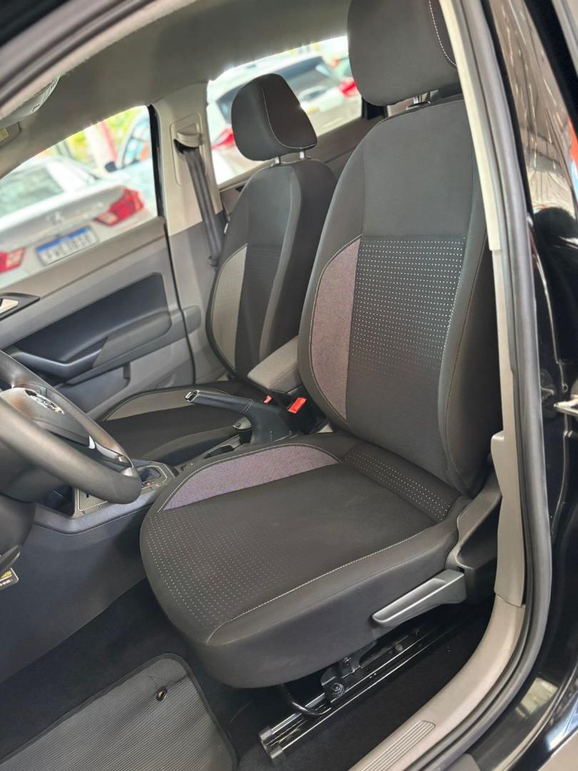 VOLKSWAGEN Polo Hatch - Foto