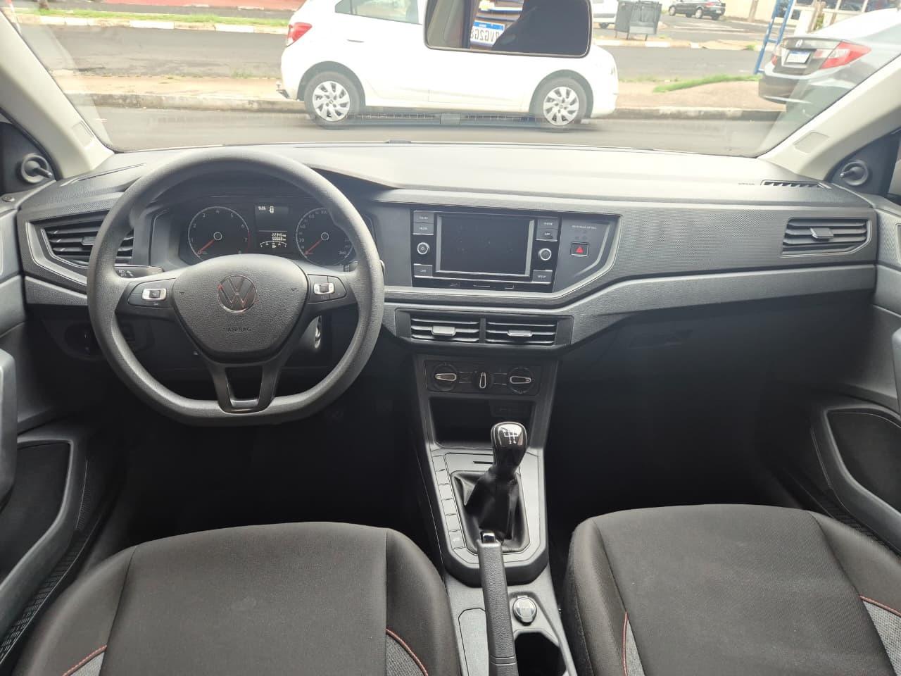 VOLKSWAGEN Polo Hatch - Foto