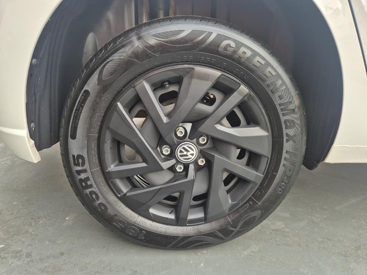 VOLKSWAGEN Polo Hatch - Foto