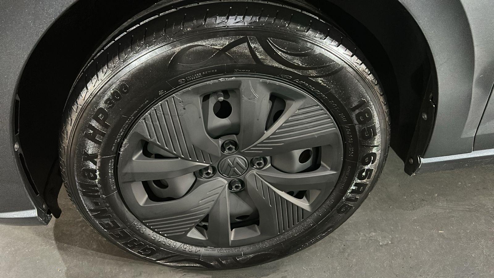 VOLKSWAGEN Polo Hatch - Foto