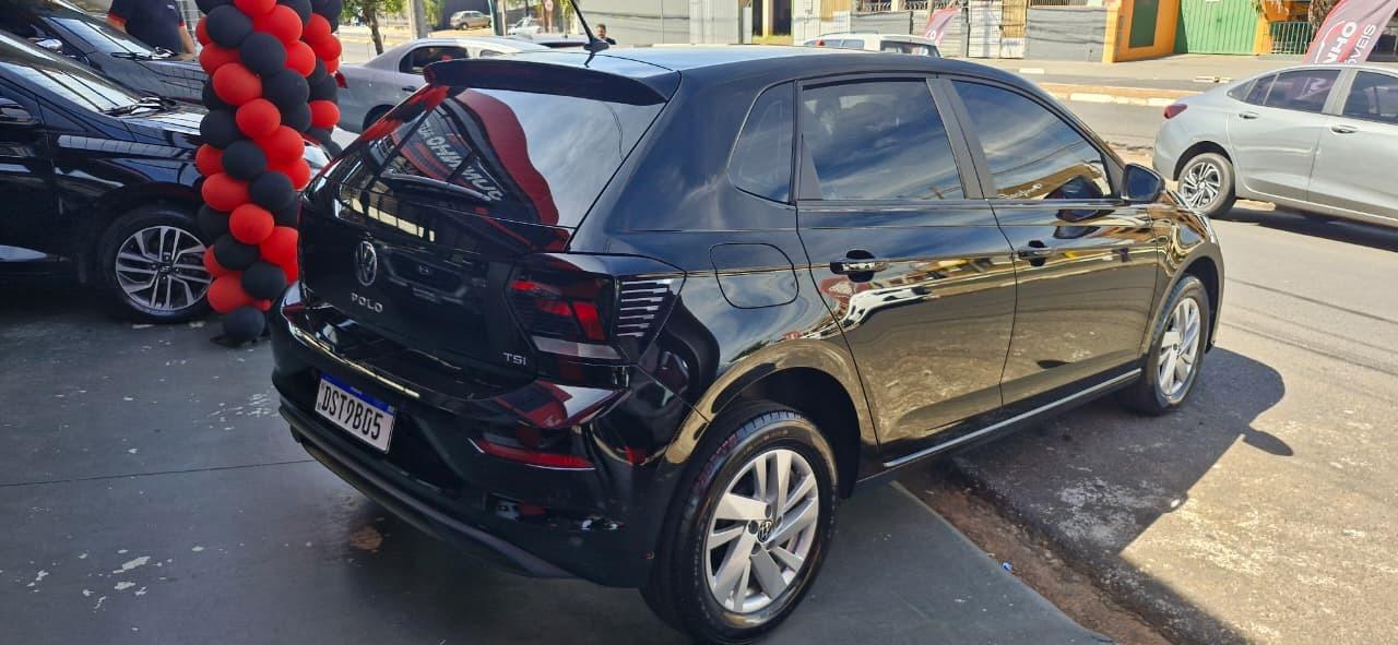 VOLKSWAGEN Polo Hatch - Foto